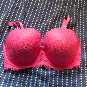 NWT 36DDD VS BRA